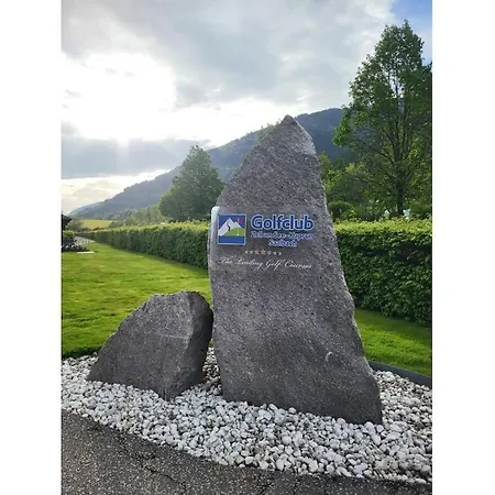別荘 & Golf Zell Am *